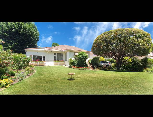 3 BEDROOM FREEHOLD SOLD IN PARKWOOD